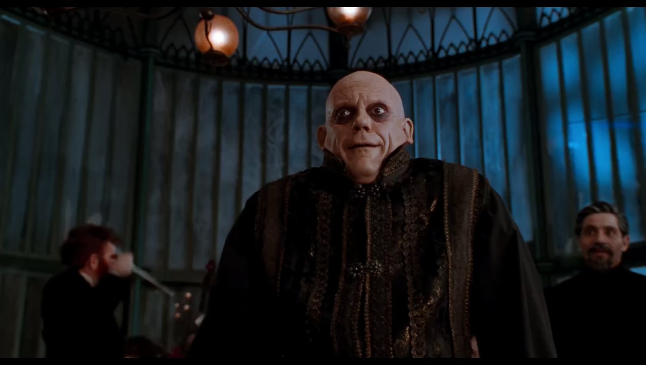 The Addams Family (1991) Hindi 720p 10bit x264 AVC AAC 2.0 ESub.mkv.0003